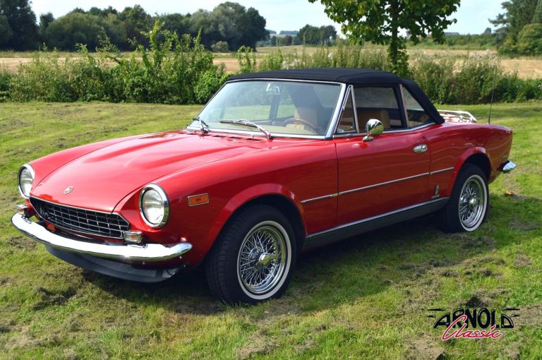 Fiat 124 Spider CS0 Oldtimer rot Arnold Classic Lauenau