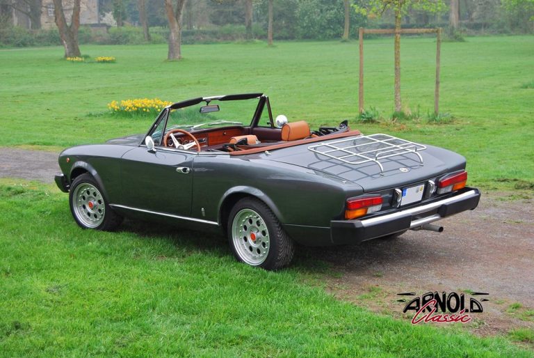 Fiat 124 Spider Grigio Fumo - Arnold Classic Oldtimer Restauration Lauenau