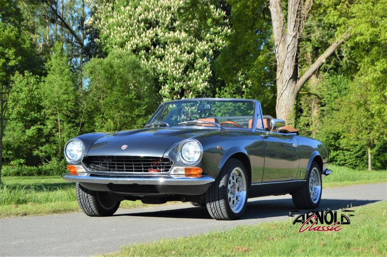 FIAT 124 Spider CS2 1979 Pininfarina Oldtimer - Arnold Classic Lauenau