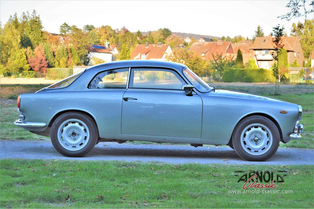 Alfa Romeo Giulia 1600 Sprint